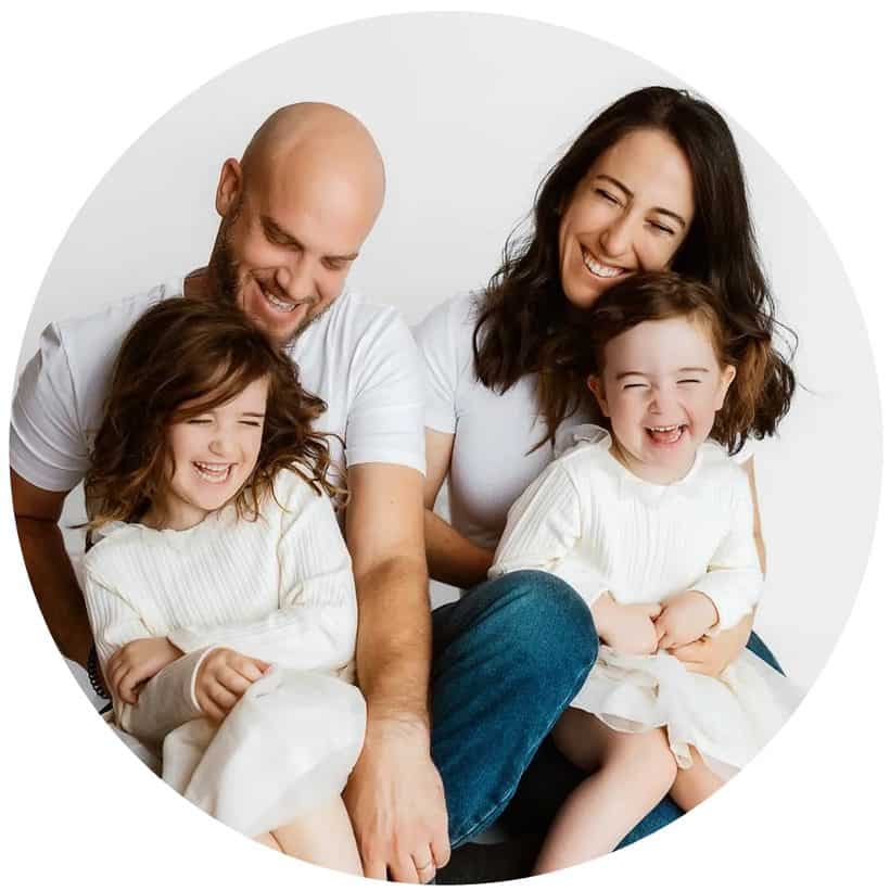 Erez Kanaan with his family